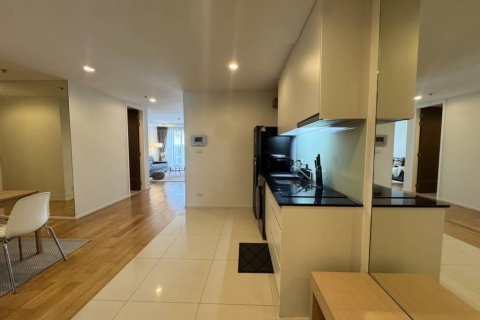 Condo in Bangkok, Thailand, 3 bedrooms № 85885 - photo 4