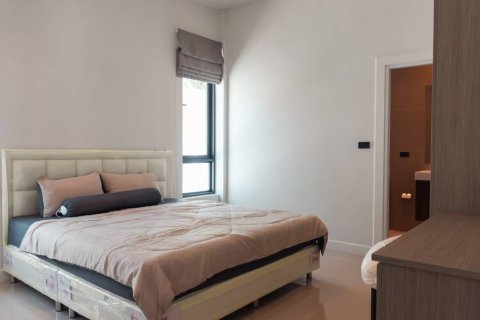 Villa in Hua Hin, Thailand 3 bedrooms № 124559 - photo 10