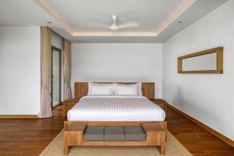 House in Bang Tao, Thailand 5 bedrooms № 132072 - photo 19