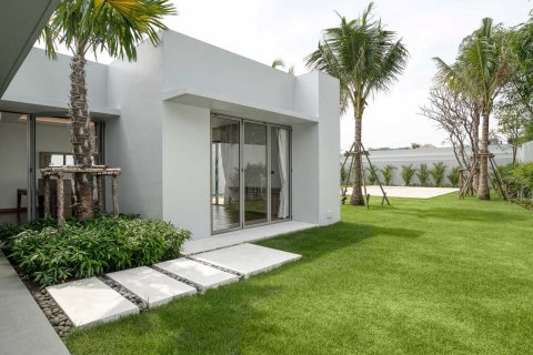 House in Bang Tao, Thailand 5 bedrooms № 132072 - photo 12
