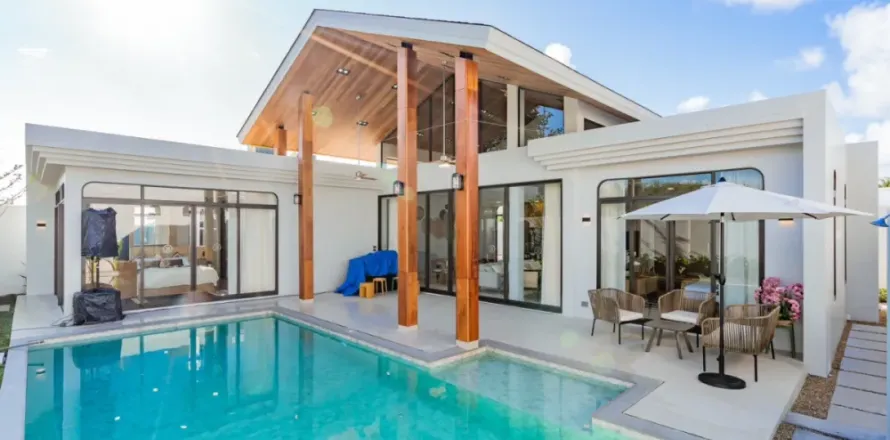 Villa in Phuket, Thailand 4 bedrooms № 111944