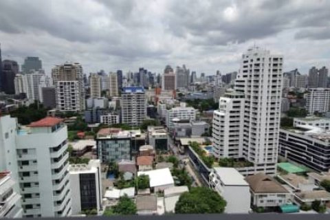 Condo in Watthana, Bangkok, Thailand, 2 bedrooms  № 123806 - photo 13