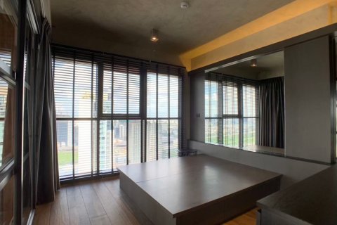 Condo in Watthana, Bangkok, Thailand, 2 bedrooms  № 123808 - photo 19