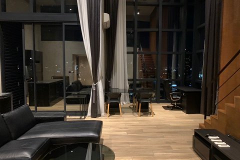 Condo in Watthana, Bangkok, Thailand, 2 bedrooms  № 123808 - photo 11