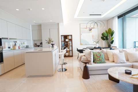 Condo in Pathum Wan, Bangkok, Thailand, 2 bedrooms  № 123809 - photo 11