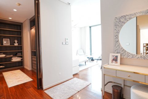 Condo in Pathum Wan, Bangkok, Thailand, 2 bedrooms  № 123809 - photo 17