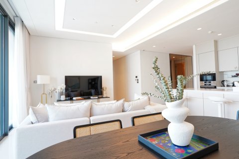 Condo in Pathum Wan, Bangkok, Thailand, 2 bedrooms  № 123809 - photo 7