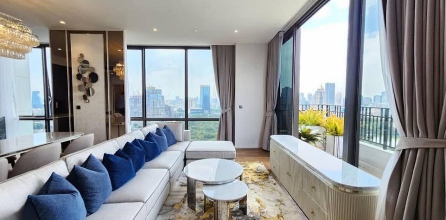 Condo in Pathum Wan, Bangkok, Thailand, 3 bedrooms  № 126345