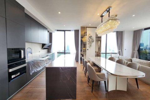 Condo in Pathum Wan, Bangkok, Thailand, 3 bedrooms  № 126345 - photo 3