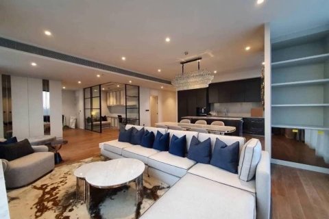 Condo in Pathum Wan, Bangkok, Thailand, 3 bedrooms  № 126345 - photo 4