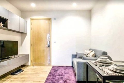 Condo in Chatuchak, Bangkok, Thailand, 1 bedroom  № 119634 - photo 2