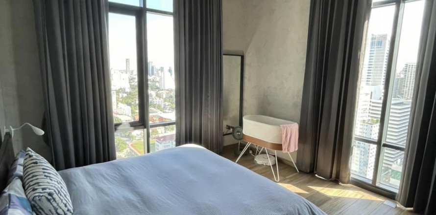 Condo in Bangkok, Thailand, 2 bedrooms  № 143263
