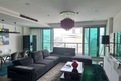Condo à Sathon, Bangkok, Thaïlande, 3 chambres  № 143264 - photo 1