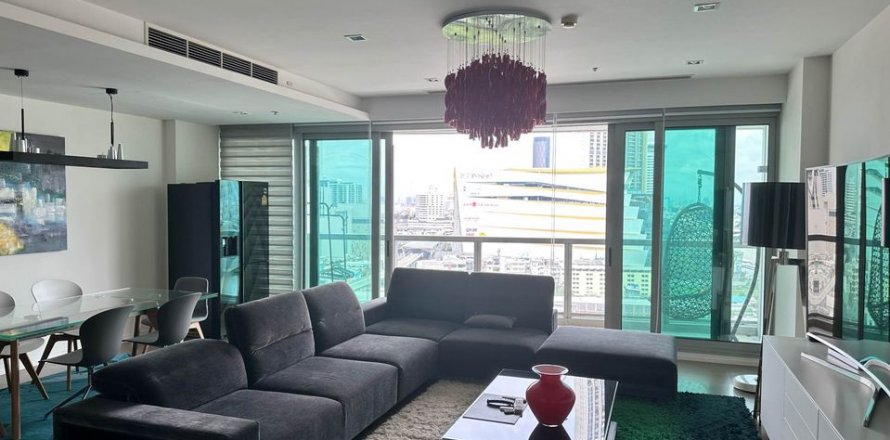 Condo à Sathon, Bangkok, Thaïlande, 3 chambres  № 143264