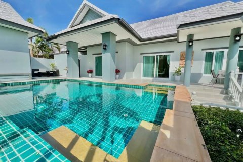 Дом в Паттайе, Таиланд с 4 спальнями  № 144462 - фото 1