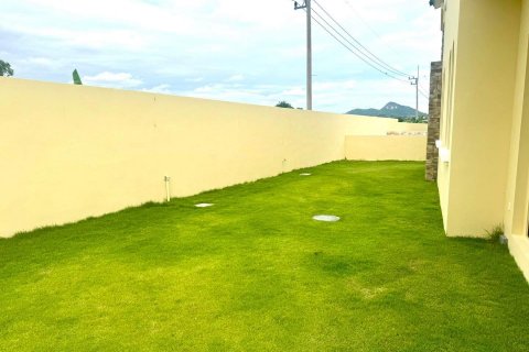 House in Chon Buri, Thailand 3 bedrooms № 144463 - photo 22