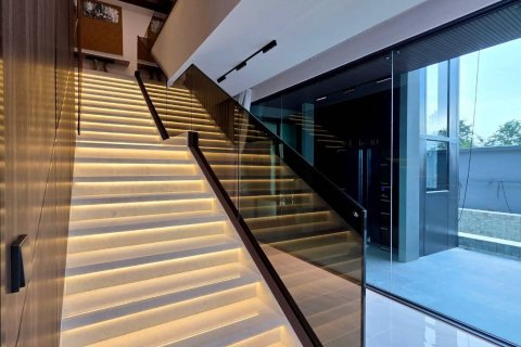 House in Pattaya, Thailand 5 bedrooms № 144461 - photo 24