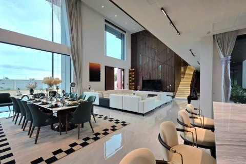 House in Pattaya, Thailand 5 bedrooms № 144461 - photo 21