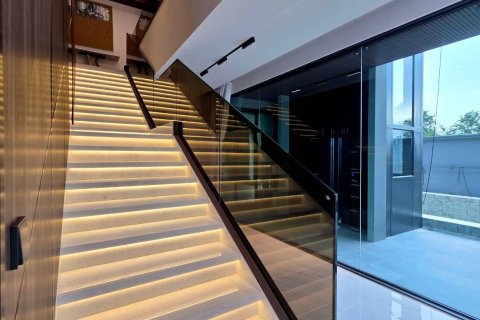 House in Pattaya, Thailand 5 bedrooms № 144461 - photo 26