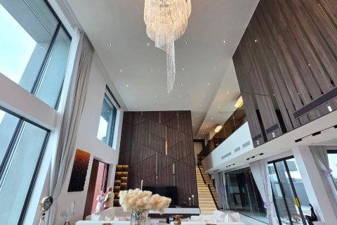 House in Pattaya, Thailand 5 bedrooms № 144461 - photo 10