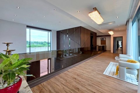 House in Pattaya, Thailand 5 bedrooms № 144461 - photo 26