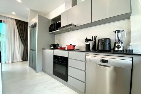 Villa in Rawai, Thailand 4 bedrooms № 125813 - photo 5