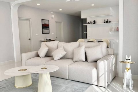 Дом в Бангкоке, Таиланд с 4 спальнями  № 125814 - фото 4