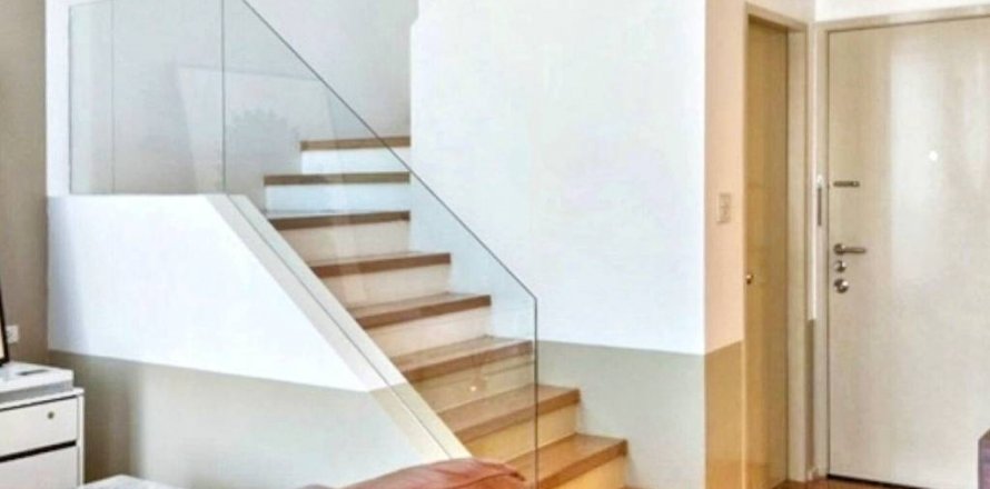 Дуплекс в Бангкоке, Таиланд с 1 спальней  № 125812