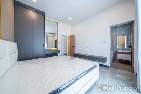 House in Pattaya, Thailand 4 bedrooms № 132298 - photo 12