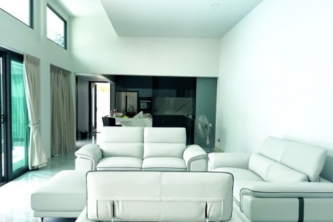 Дом в Паттайе, Таиланд с 5 спальнями  № 132302 - фото 8