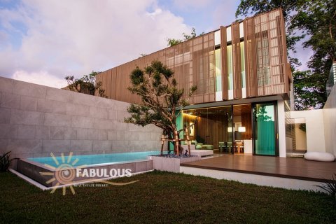 Villa in Phuket, Thailand 3 bedrooms № 81625 - photo 1