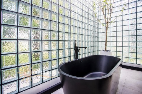 Villa in Phuket, Thailand 3 bedrooms № 81625 - photo 11