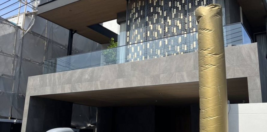 Вилла в Бангкоке, Таиланд с 5 спальнями  № 125994