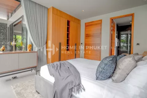 House in Phuket, Thailand 3 bedrooms № 131461 - photo 12