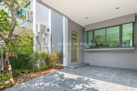 House in Phuket, Thailand 2 bedrooms № 131456 - photo 16