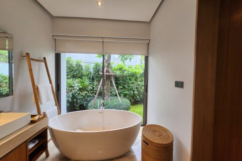 House in Bang Tao, Thailand 4 bedrooms № 125607 - photo 5