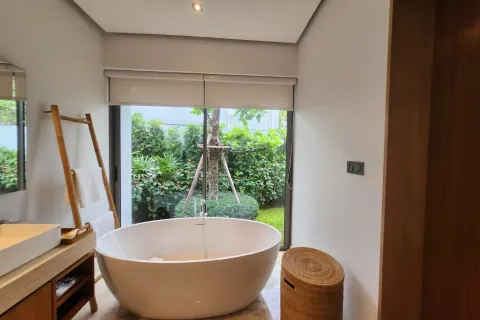 House in Bang Tao, Thailand 4 bedrooms № 125606 - photo 2