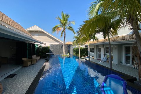 Villa in Chiang Mai, Thailand 4 bedrooms № 126170 - photo 27