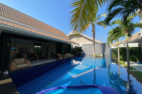 Villa in Chiang Mai, Thailand 4 bedrooms № 126170 - photo 24