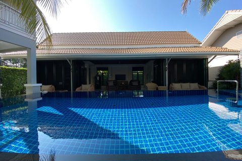 Villa in Chiang Mai, Thailand 4 bedrooms № 126170 - photo 26