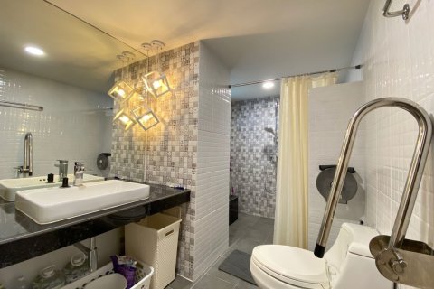 House in Chiang Mai, Thailand 3 bedrooms № 126172 - photo 13