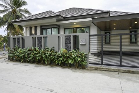 Villa in Pattaya, Thailand 3 bedrooms № 121036 - photo 8