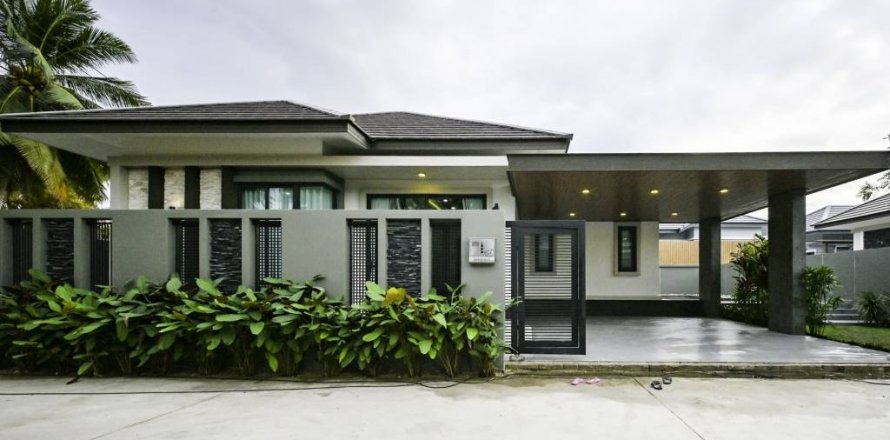 Villa in Pattaya, Thailand 3 bedrooms № 121036