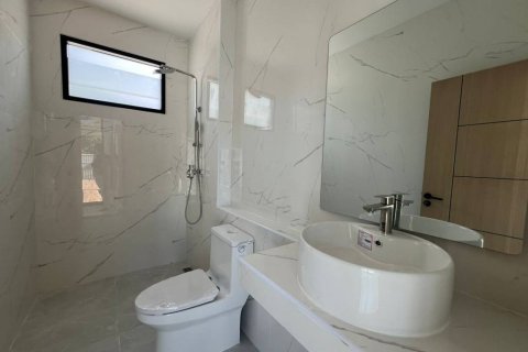 Villa in Ko Samui, Thailand 3 bedrooms № 124576 - photo 8