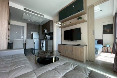 Кондоминиум с 1 спальней в Банг Ламунге, Таиланд № 125931 - фото 1