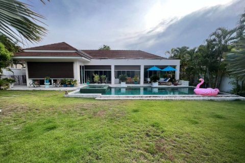 Вилла в Хуа Хине, Таиланд с 4 спальнями  № 125936 - фото 3