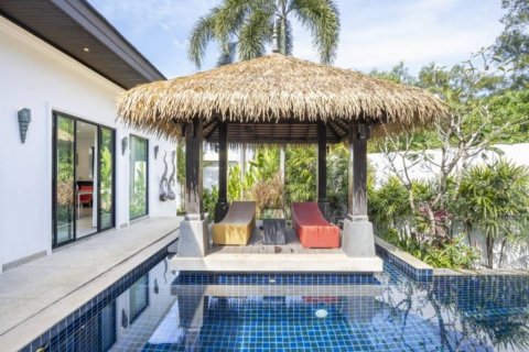 Villa in Bang Tao, Thailand 3 bedrooms № 133036 - photo 2