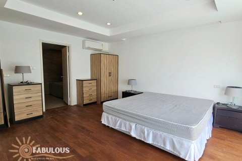 Condo in Wichit, Thailand, 2 bedrooms  № 124355 - photo 15