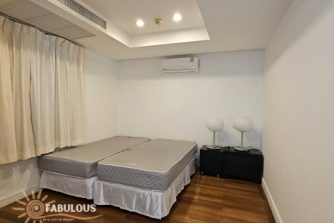 Condo in Wichit, Thailand, 2 bedrooms  № 124355 - photo 4