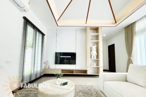 Villa in Rawai, Thailand 3 bedrooms № 124351 - photo 15